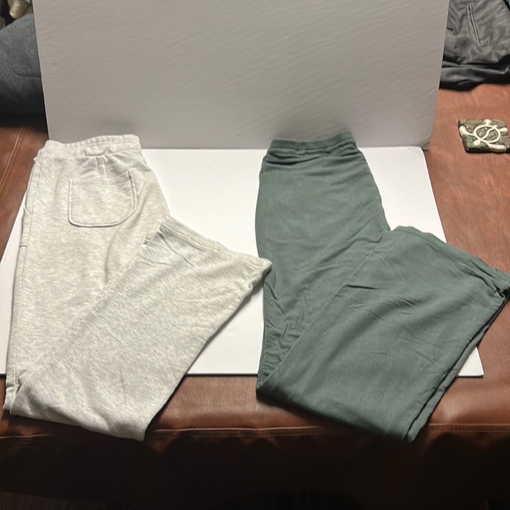 Set of 2 active wear lounge wear size M